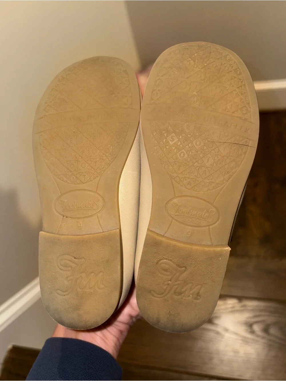 FootMates Girls Gold Mary Jane Dress Shoes Sz9M